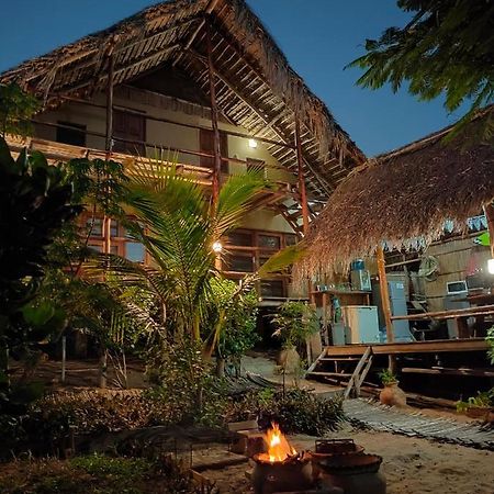 Casa Surf Lodge - Praia do Tofo Esterno foto